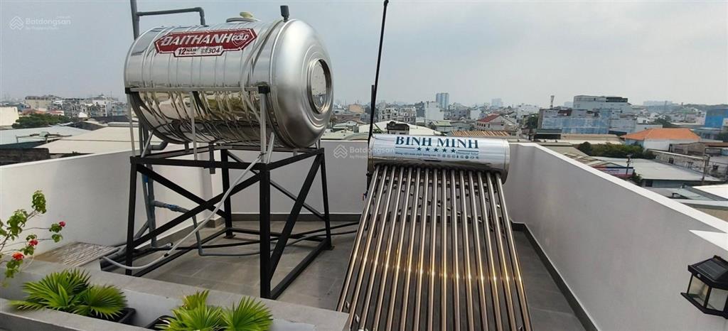 Cạnh aeon tên lửa  nhà mới 5 tầng 4x16m. chỉ 6 tỉ hơn  full nội thất hiện đại