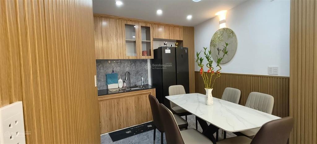 Cạnh aeon tên lửa  nhà mới 5 tầng 4x16m. chỉ 6 tỉ hơn  full nội thất hiện đại
