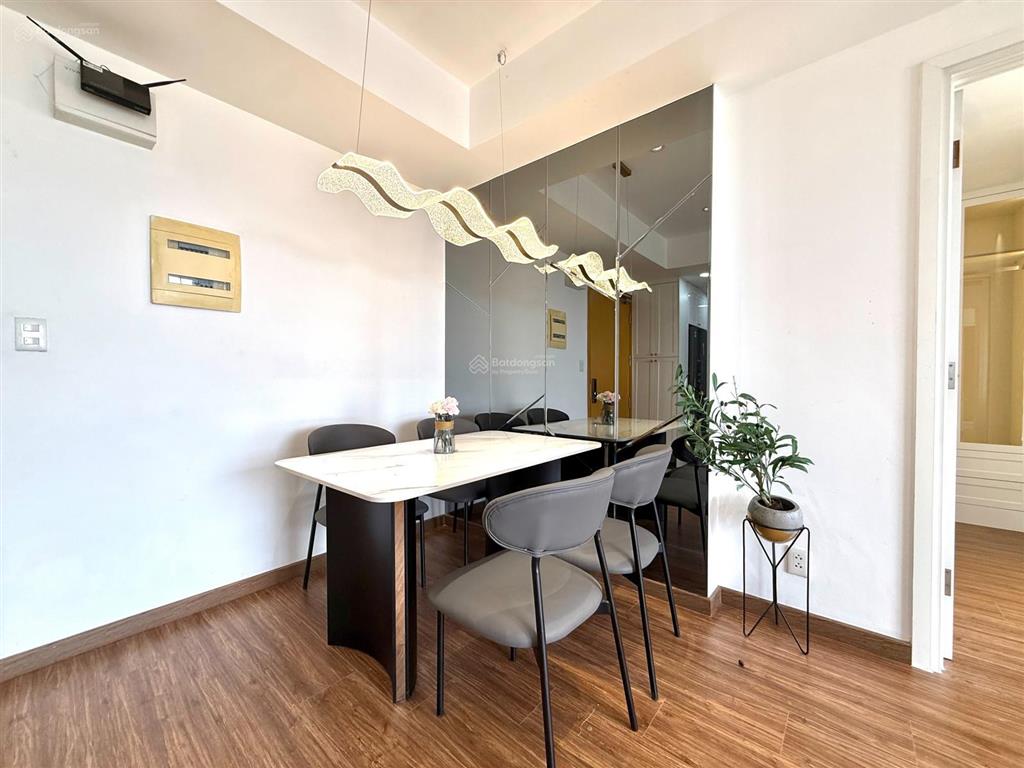 View sông  bán 2pn masteri  tầng đẹp hỗ trợ vay 80%  70m2  giá hot 8,5 tỷ all in.  0909 634 ***