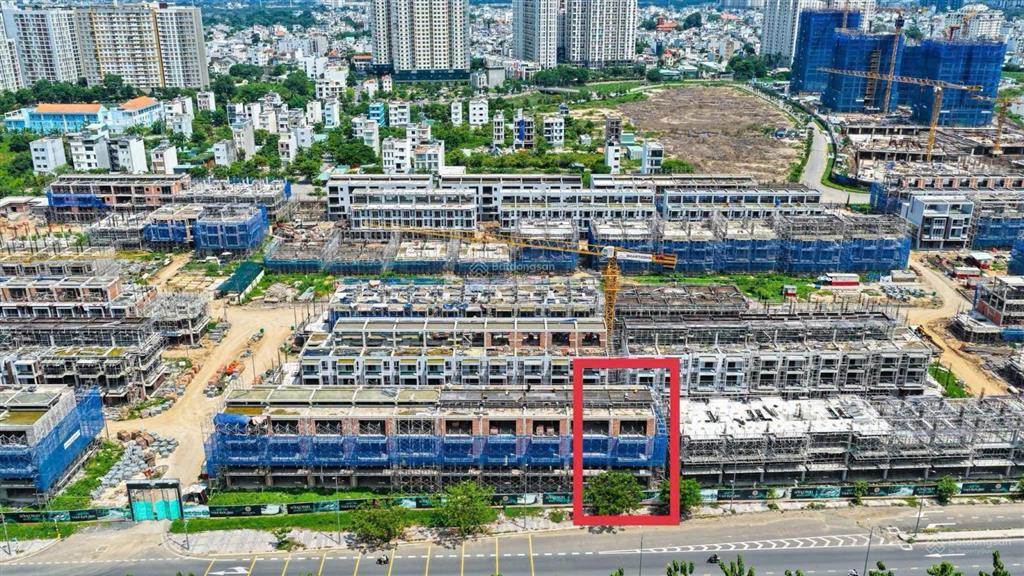 Sh2.30 căn góc hông hiếm tại senturia an phú, mặt tiền song hành 9m