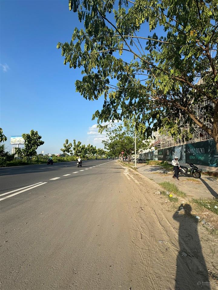 Sh2.30 căn góc hông hiếm tại senturia an phú, mặt tiền song hành 9m