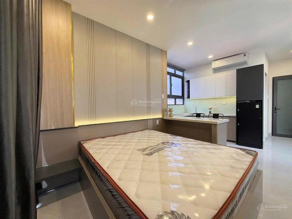 Cho thuê căn studio thiết kế phong cách modern luxury, nội thất sử dụng vật liệu cao cấp, him lam