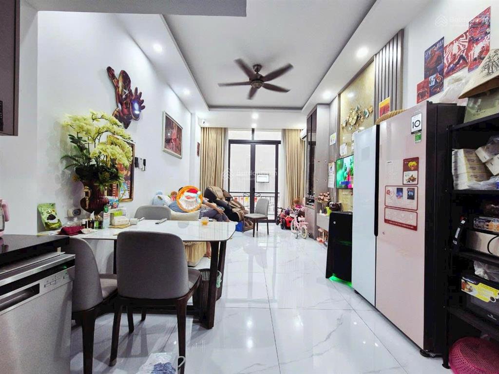 Bán nhà phân lô đường láng ô tô tránh nhà đẹp ở ngay gần đại học