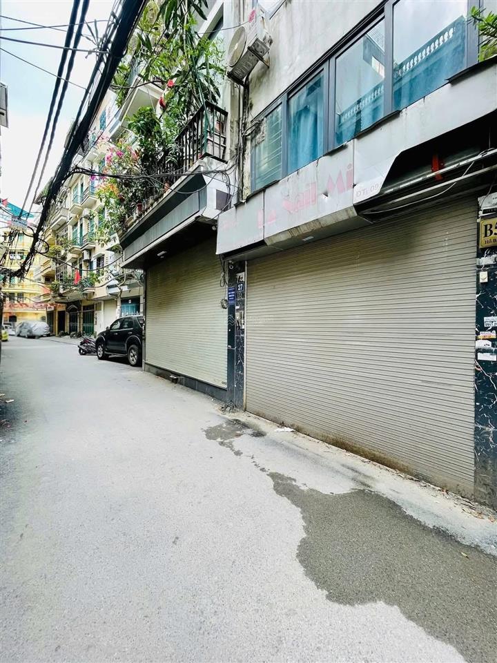 Bán nhà phân lô đường láng ô tô tránh cửa nhà đẹp ở ngay  5 tầng nhà dân