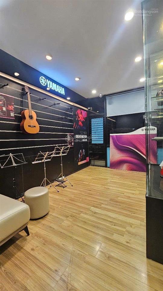 Bán nhà mặt phố thanh xuân 8 nổi 1 hầm dòng tiền 2tỷ/1năm full pccc gpxd hoàn công đầy đủ