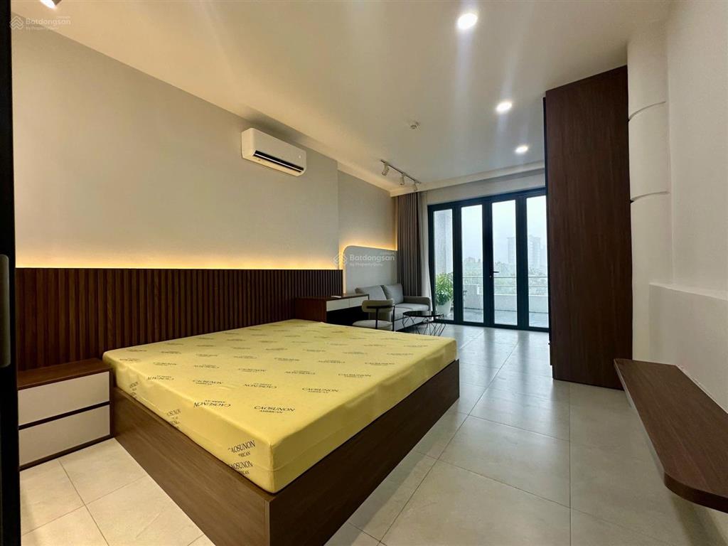 Căn hộ cho thuê 1pn 50m² quận 1 có ban công thoáng, full nội thất, gần công viên lê văn tám