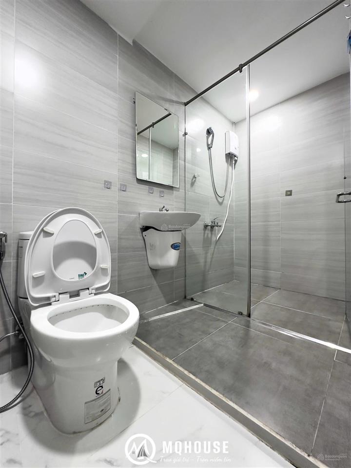 Căn hộ 1pn(45m2) ban công thang máy gần vòng xoay cống quỳnh  bùi viện quận 1