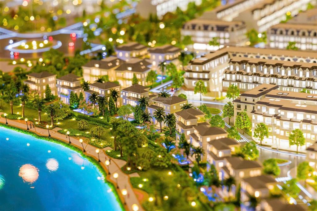 Chính chủ bán liền kề five star eco city long an sổ hồng riêng, giá đầu tư