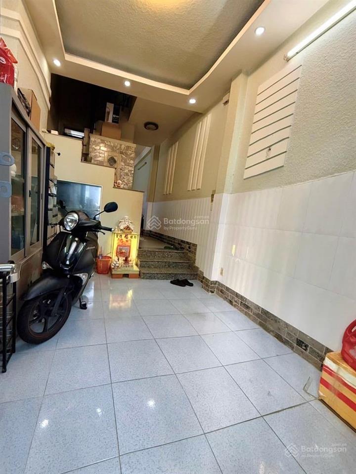 Mặt tiền đẹp  ngay kdc bình phú  tt quận 6  vị trí đẹp  4 tầng btct 30m2  sổ đẹp hc đủ  5.xx