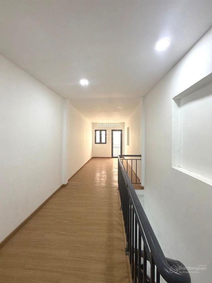 Bán nhà võ văn kiệt, q1, dtsd 48m2, 2 tầng, hẻm 3 gác thông, gần mặt tiền, nhỉnh 3 tỷ