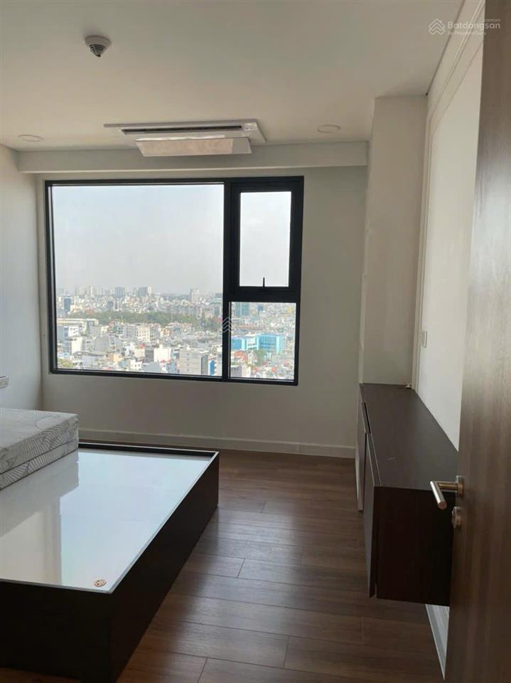 Bán cc tại kingdom 101, 7,5 tỷ, 80m2, 2pn, 2wc, nội thất đầy đủ.  0825 863 *** mr. trí