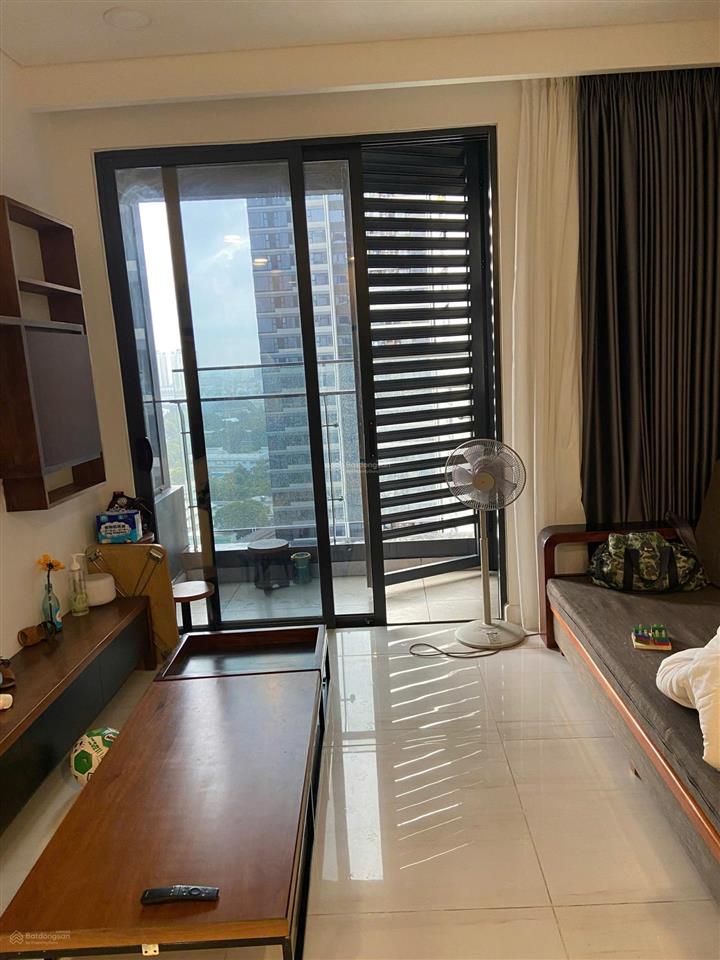 Ngộp bán lỗ 1 tỷ căn hộ 2pn 2wc kingdom101 q10, view q1 độc tôn thời điểm này.  0825 863 ***