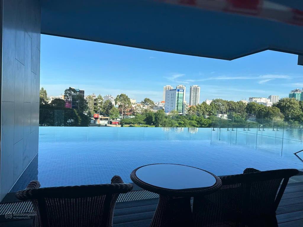 Ngộp bán lỗ 1 tỷ căn hộ 2pn 2wc kingdom101 q10, view q1 độc tôn thời điểm này.  0825 863 ***