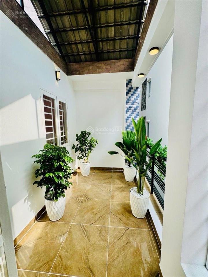 Nhà đẹp 4 tầng 40m2 (4m x 11m)  sát mặt tiền  ngay công viên gia định 7.5 tỷ