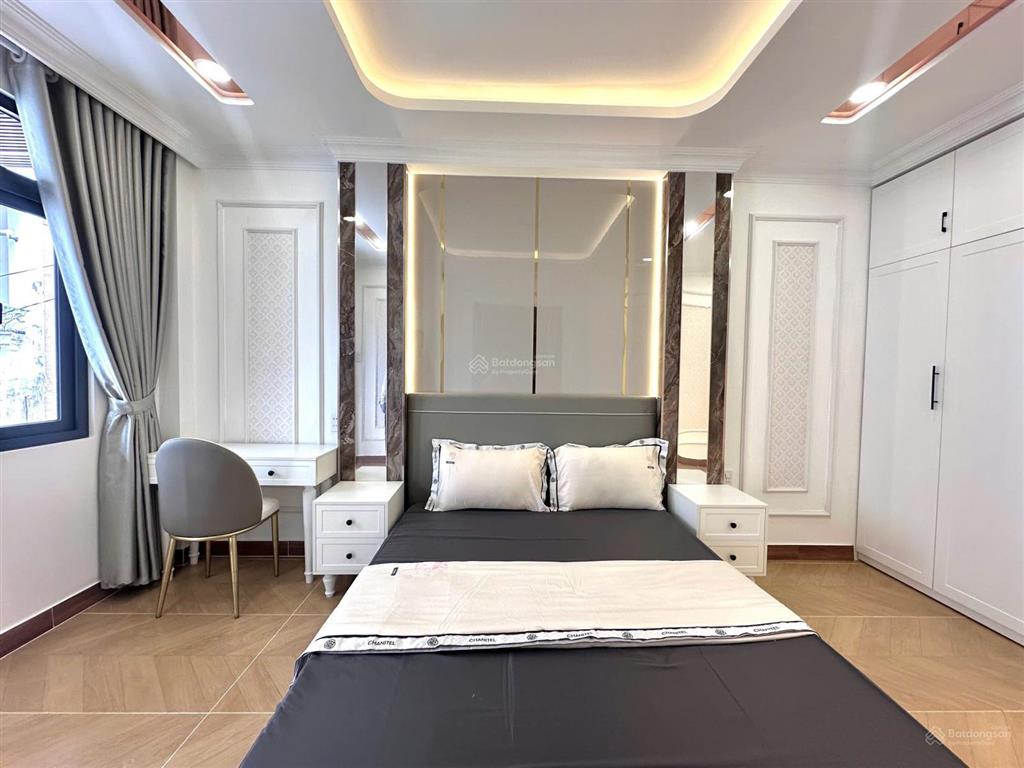 Siêu phẩm phú nhuận 50m2 phan xích long  p3  hẻm 3.5m  nhà 5 tầng btct  nở hậu