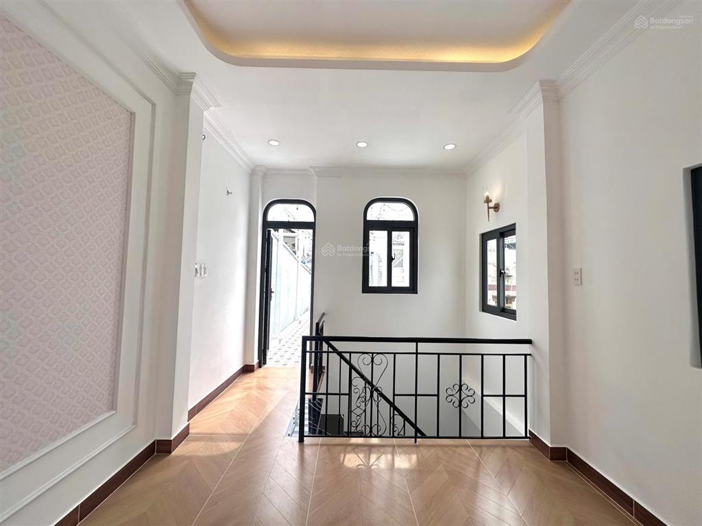 Siêu phẩm phú nhuận 50m2 phan xích long  p3  hẻm 3.5m  nhà 5 tầng btct  nở hậu