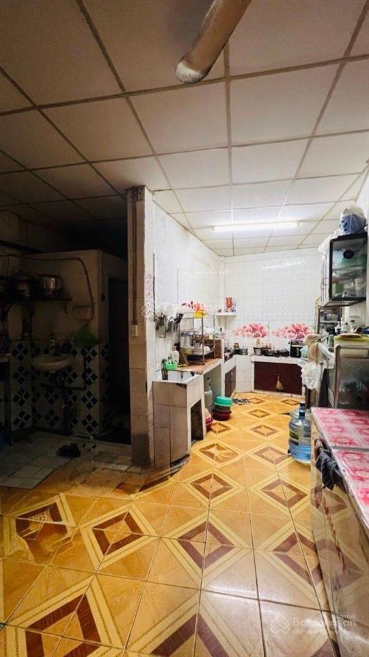 Xe hơi trong nhà  153m2 (4.8m x 30m)  1 căn ra mặt tiền  xây dựng 7 tầng