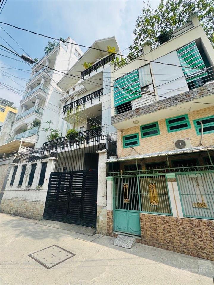 Xe hơi trong nhà  153m2 (4.8m x 30m)  1 căn ra mặt tiền  xây dựng 7 tầng