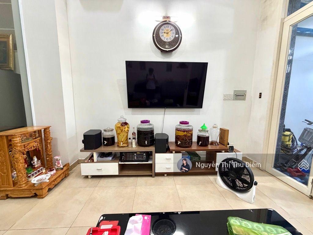 Mặt tiền rạch xuyên tâm  ngay đh văn lang  nhà đẹp 5 tầng  65m2 ( 4m x 16m)  giá 15.4 tỷ
