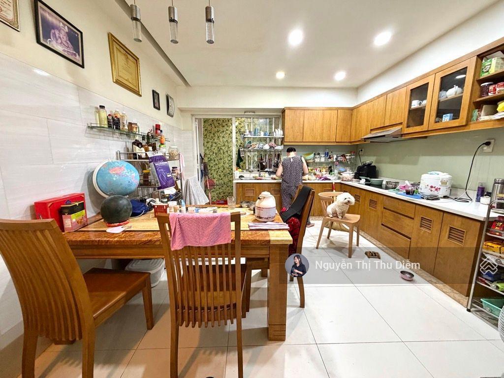 Mặt tiền rạch xuyên tâm  ngay đh văn lang  nhà đẹp 5 tầng  65m2 ( 4m x 16m)  giá 15.4 tỷ