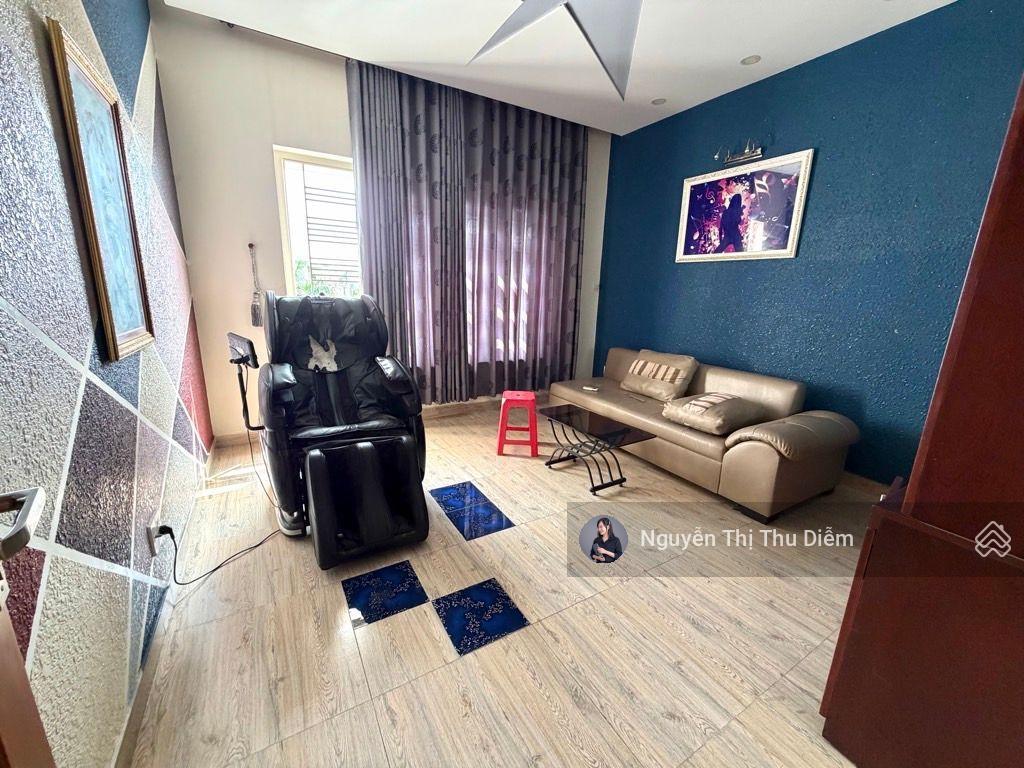 Mặt tiền rạch xuyên tâm  ngay đh văn lang  nhà đẹp 5 tầng  65m2 ( 4m x 16m)  giá 15.4 tỷ