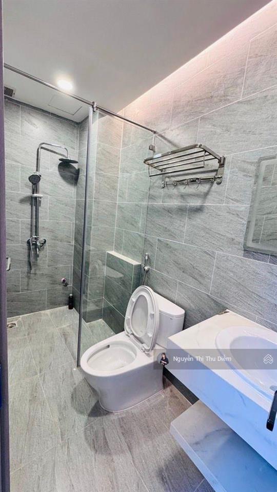 Siêu phẩm  nguyễn thị huỳnh  p8  phú nhuận  sát mặt tiền  oto vào nhà  full nội thất