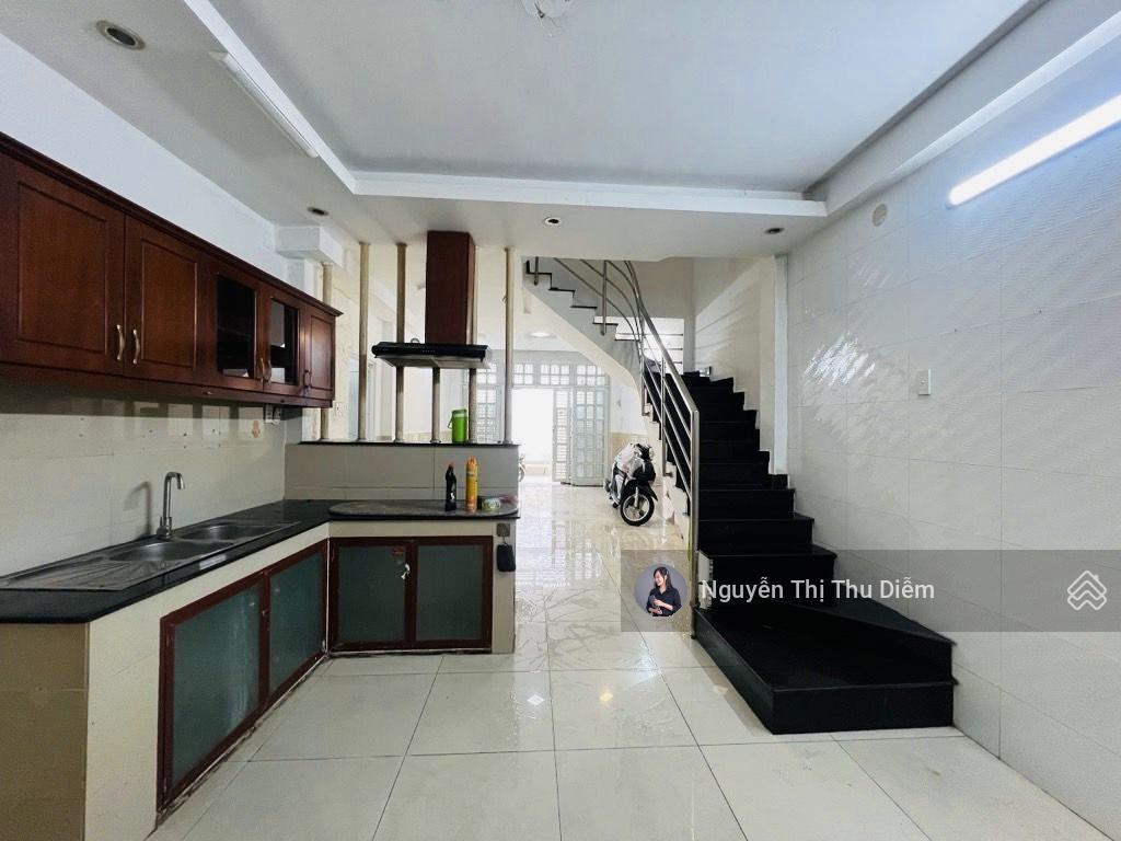 Hiếm  hẻm xe hơi  sát mặt tiền  thích quảng đức 4 tầng  50m2 (3.9m x 13m)  5pn  nở hậu