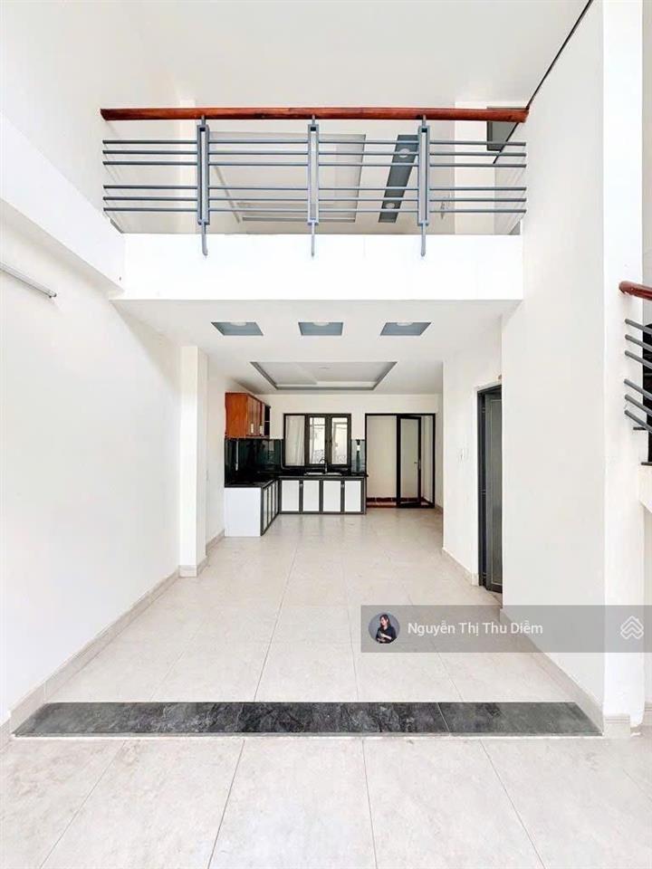 Sát mặt tiền đại lộ phạm văn đồng  hẻm 4m  5 tầng btct  4pn  45m2 (4.5x10m)  chỉ 7.x tỷ