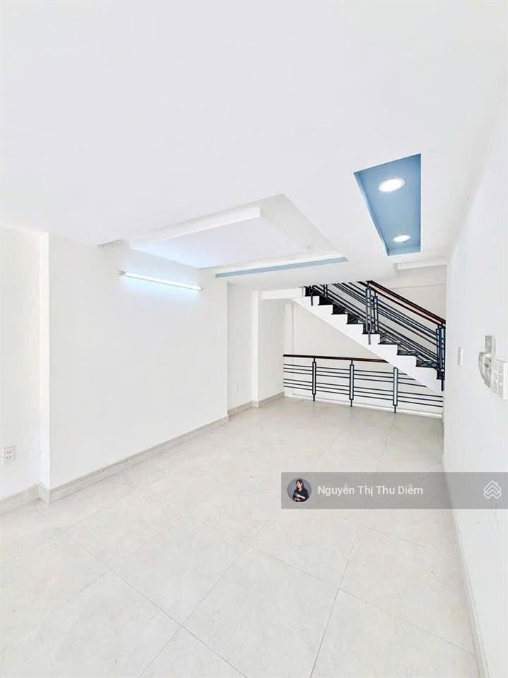 Sát mặt tiền đại lộ phạm văn đồng  hẻm 4m  5 tầng btct  4pn  45m2 (4.5x10m)  chỉ 7.x tỷ