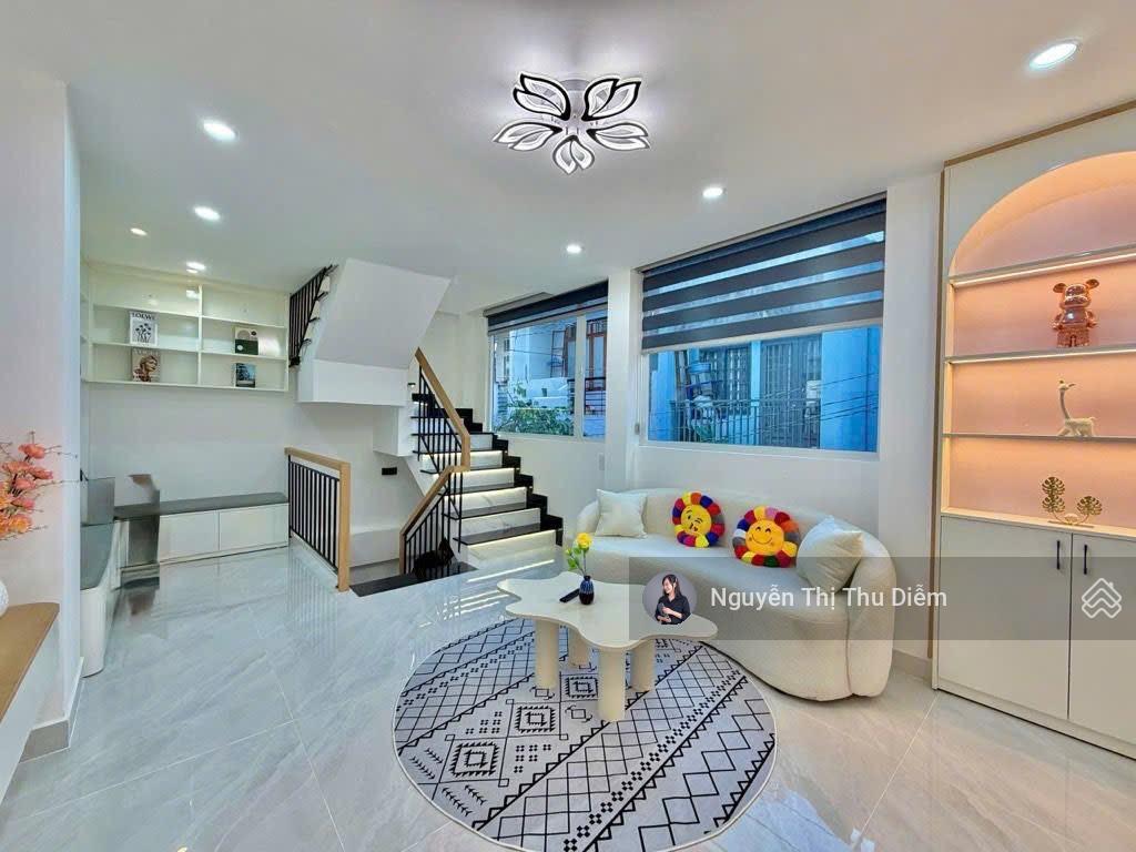 Siêu phẩm nhà mới hẻm xe hơi ngay lê văn sỹ dtsd 110m2  5 tầng sân thượng btct  3pn 4wc full nt