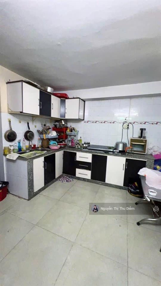 Ngộp bank ! hẻm 6m xe hơi hàng xóm q1 ngay đinh tiên hoàng 50m2 (5.2m x 10m) sổ vuông