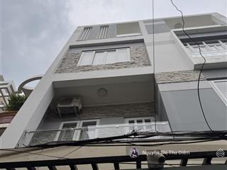 Nhà đẹp 4 tầng  97m (5.5m x 15m )  nở hậu 6.4m  sát mặt tiền  5pn  full nội thất