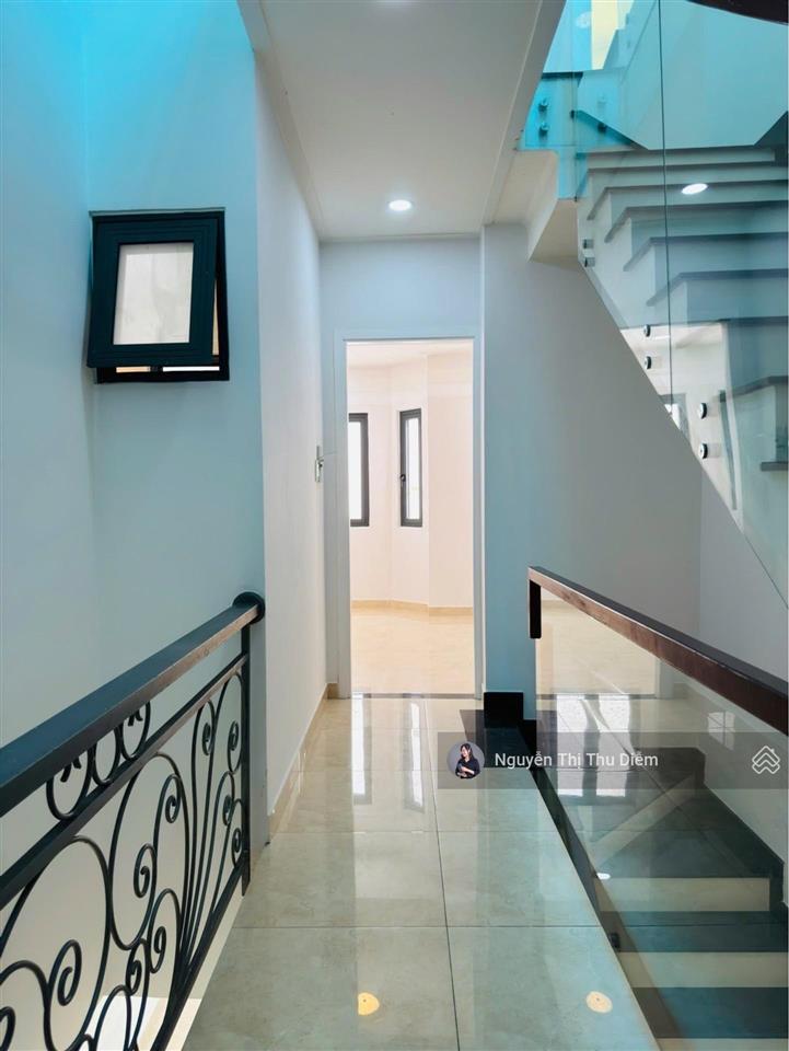 Nhà mới  hẻm hơn 4m  gần mặt tiền  nguyễn thượng hiền  p5  bình thạnh  9.5