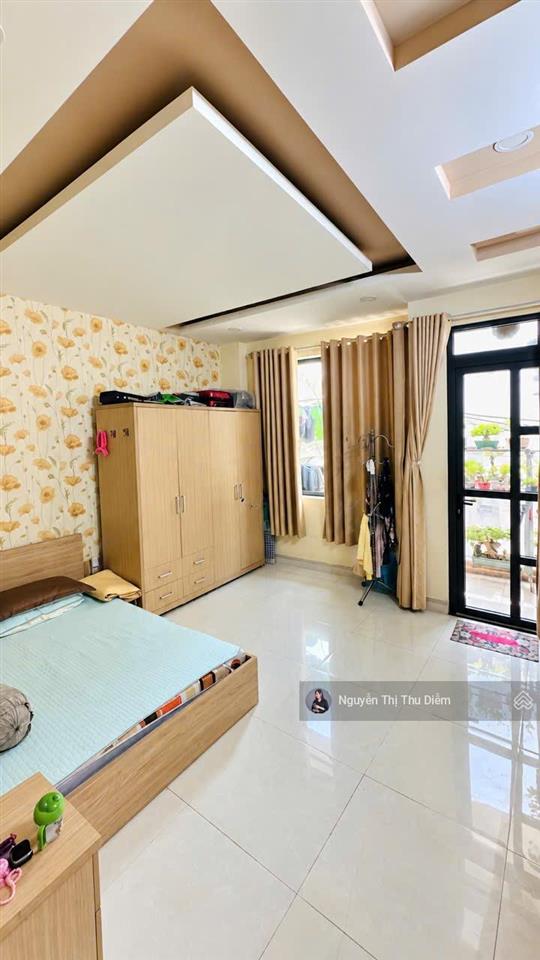 Sát ngay mt phạm văn đồng  hẻm oto tránh  54m2 (4.3mx13m)  ở và kinh doanh
