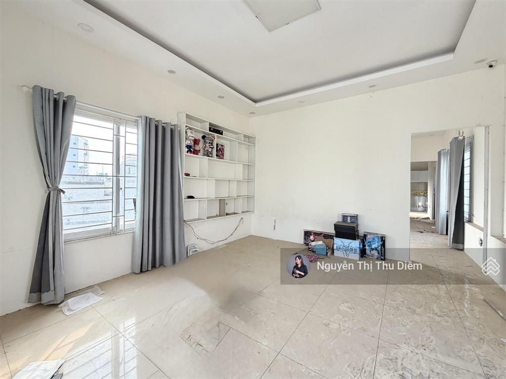 Chdv 6 tầng thang máy  doanh thu 70 tr/tháng  19 pn  hẻm ô tô tới nhà  73m² (4.5m x 17m)