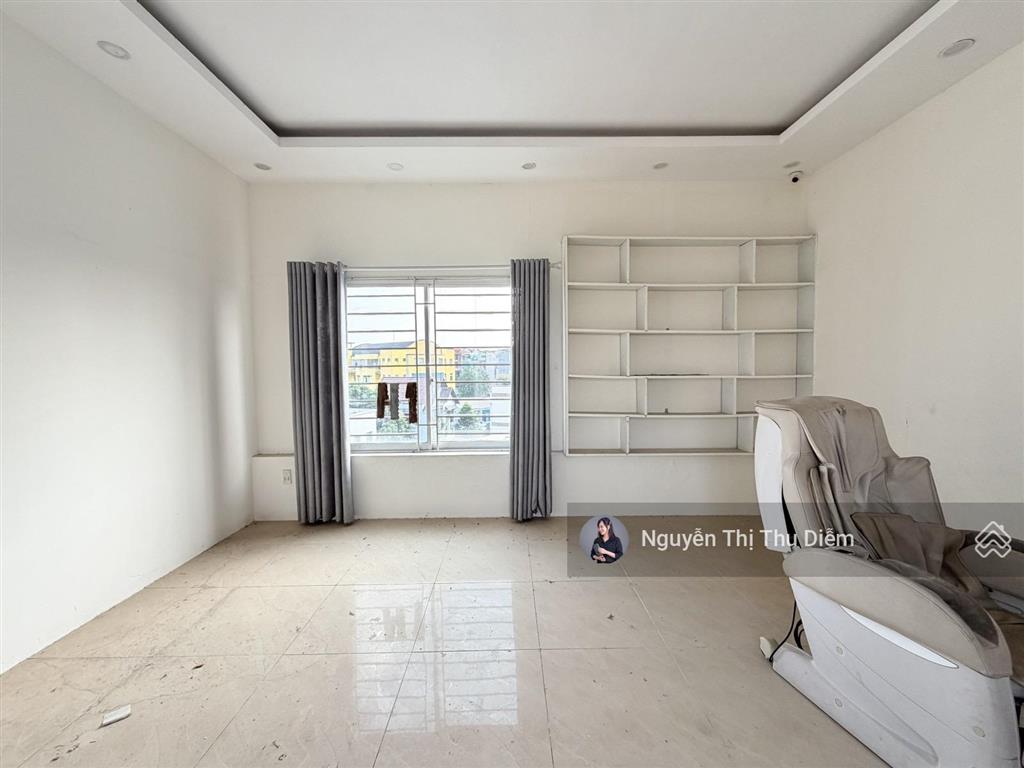 Chdv 6 tầng thang máy  doanh thu 70 tr/tháng  19 pn  hẻm ô tô tới nhà  73m² (4.5m x 17m)