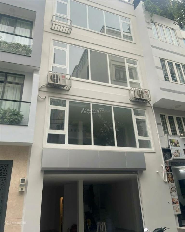Hiếm có! nhà phố kinh doanh đầu hoàng hoa thám  cộng hòa (tân bình) hẻm 8m cận kề ga t3