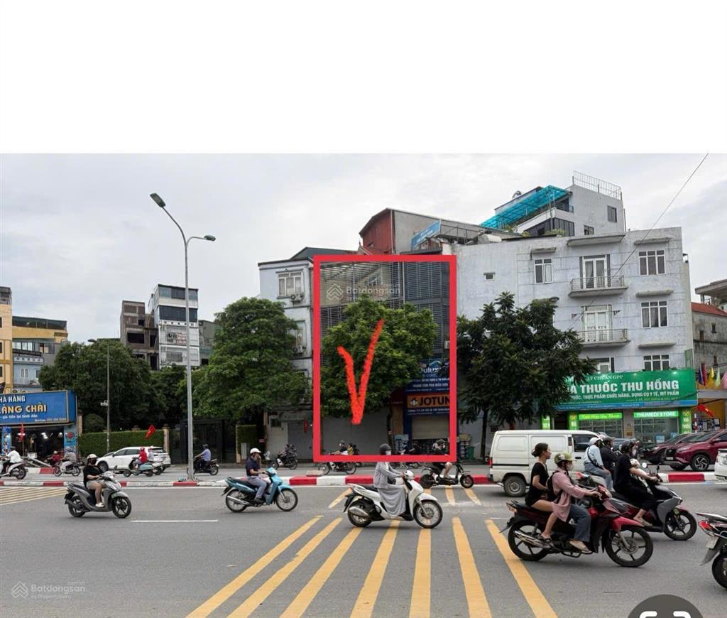 Chính chủ hạ giá cho thuê nhà 6 tầng mặt phố miếu đầm giá rẻ
