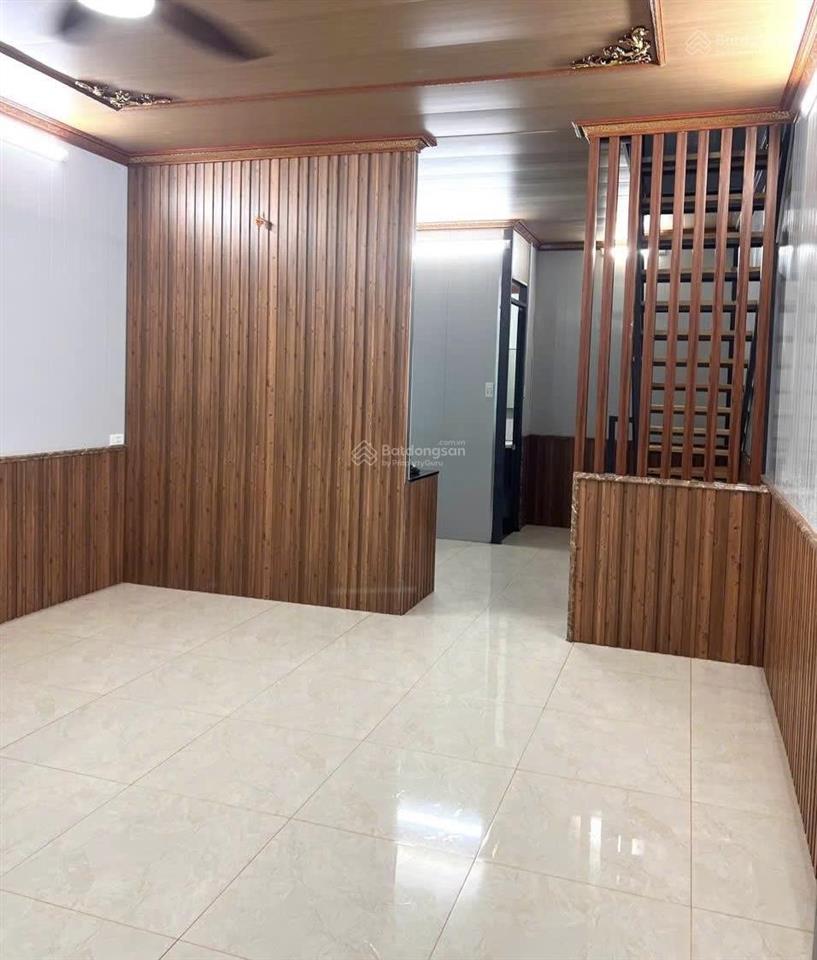 Nhà 2 tầng 50m2 ngang 4m 2pn 2wc gần vincom lê văn việt q9, hẻm bagac  giá 2,3 tỷ
