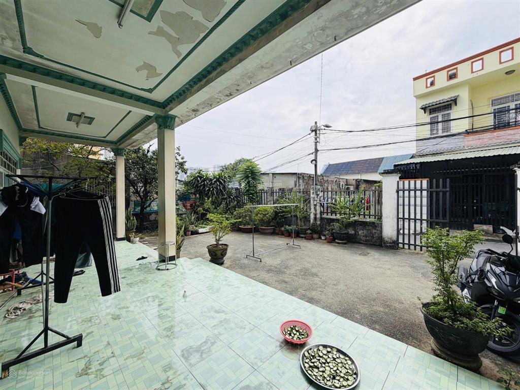 Tôi bán căn nhà vườn nguyễn xiển gần vinq9  350m2(15x23m) full thổ cư tách được 3 lô giá 15ty tl