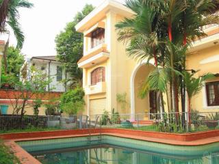 Bán biệt thự 3 tầng 540m2(21x26m) ngay quốc hương, p. thảo điền  hồ bơi riêng  700m ra ga metro