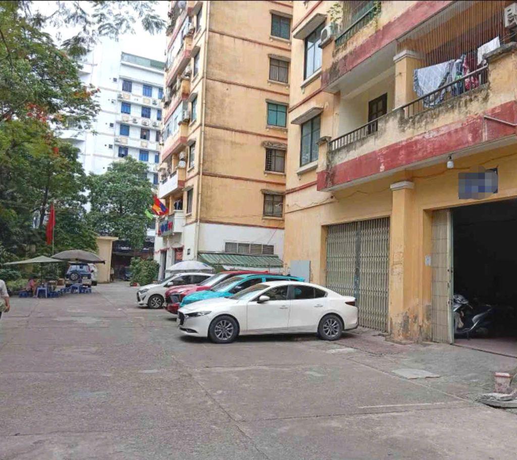 BÁN CĂN CHUNG CƯ KĐT ĐỊNH CÔNG - 80M2 - 60TR/1M2, NHÀ NGUYÊN BẢN, CHƯA NỘI THẤT
