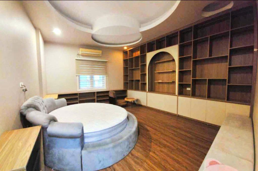 BÁN CĂN LIỀN KỀ KĐT MỚI ĐỊNH CÔNG, 68M2, 5 TẦNG, VỈA HÈ, Ô TÔ TRÁNH