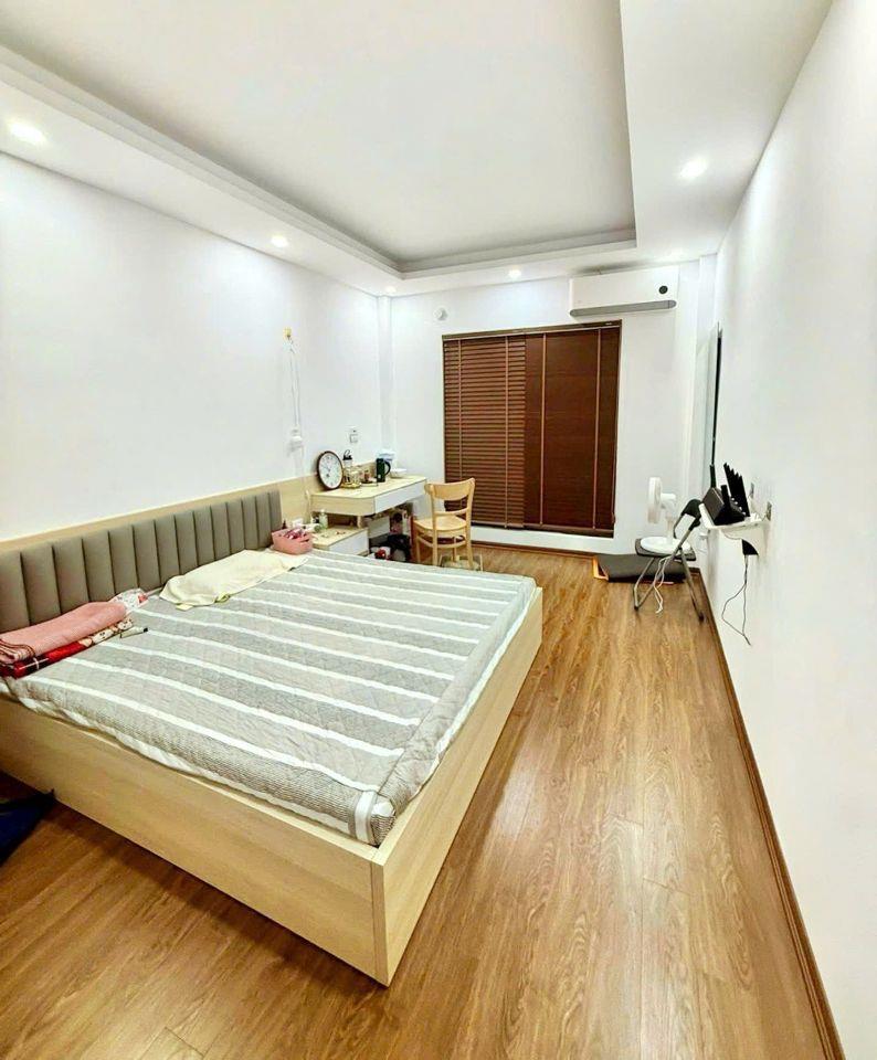 BÁN NHÀ PHỐ ĐẠI TỪ, 35M2, 6 TẦNG, THANG MÁY, NHỈNH 8 TỶ TÍ. 
