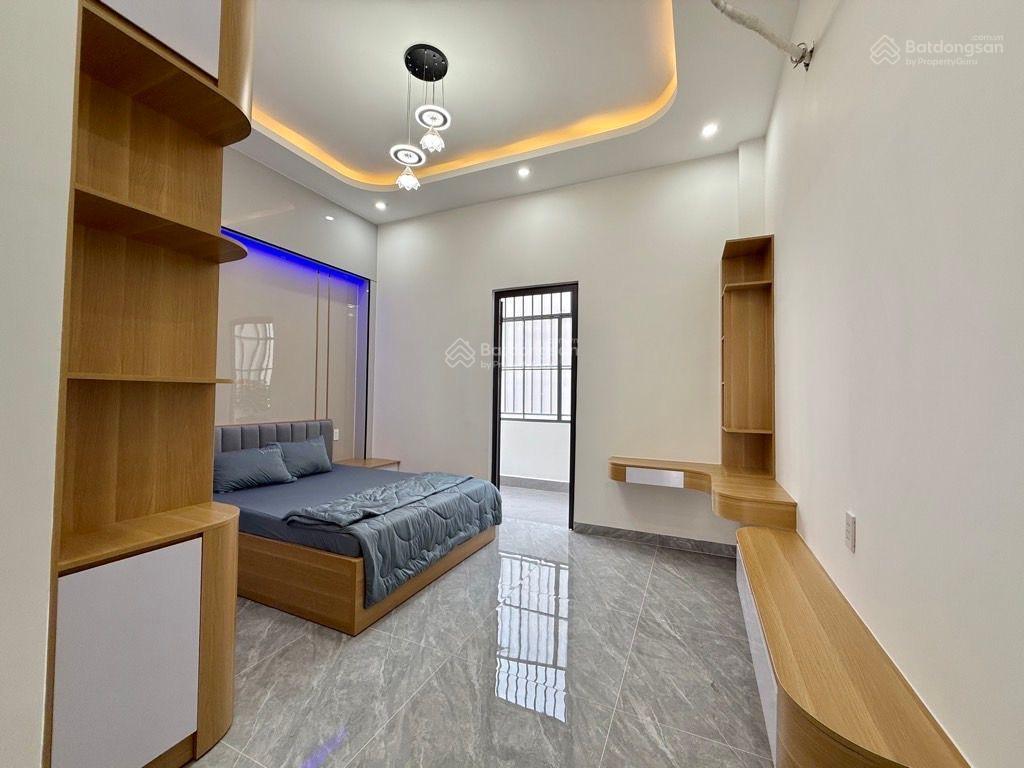 Nhà mt kinh doanh ngay chợ đêm việt lập, sát phạm văn đồng dt 120m2 giá 9tỷ