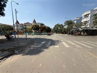 Bán lô đất ngay chợ đầu mối thủ đức, cầu gò dưa phường tam bình dt 140m2 giá 8tỷ290tr. shr.