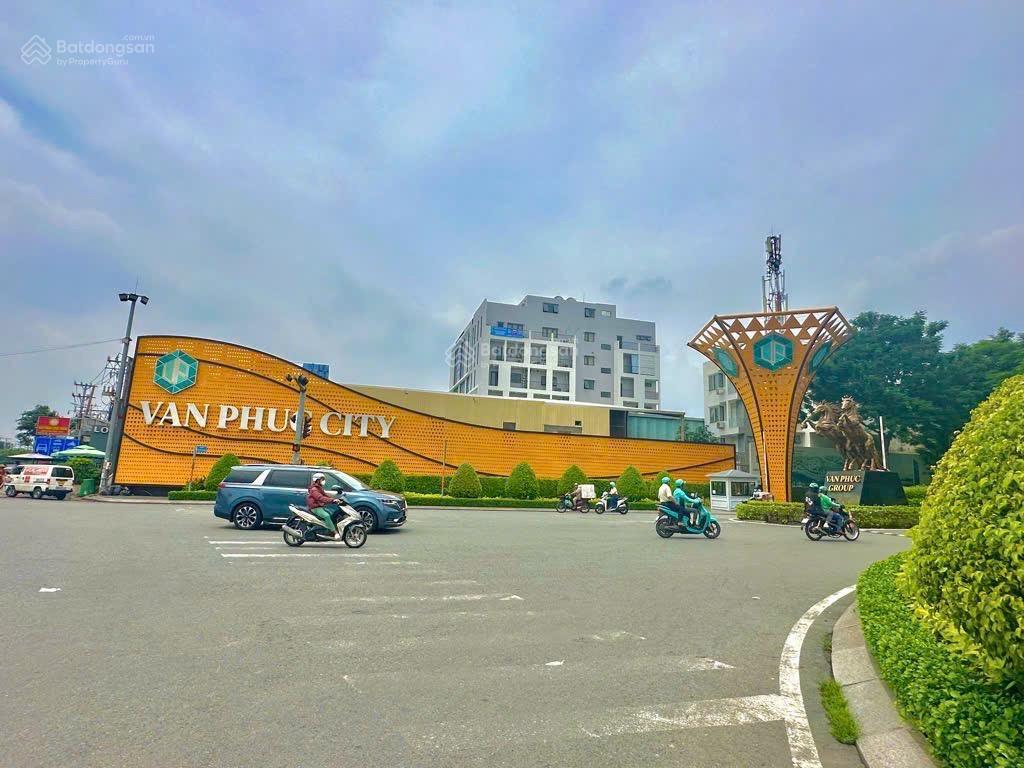 Nhà đẹp 3 tầng lô góc gần vạn phúc city  hiệp bình ngang 5.27x14.38 75.4m2 khu phân lô đường 5m