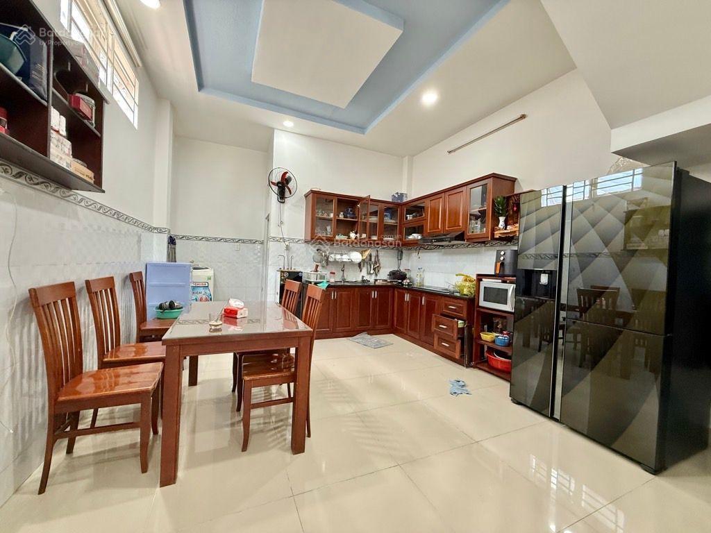 Nhà đẹp 3 tầng lô góc gần vạn phúc city  hiệp bình ngang 5.27x14.38 75.4m2 khu phân lô đường 5m