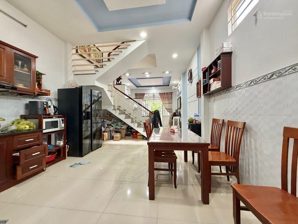 Nhà đẹp 3 tầng lô góc gần vạn phúc city  hiệp bình ngang 5.27x14.38 75.4m2 khu phân lô đường 5m