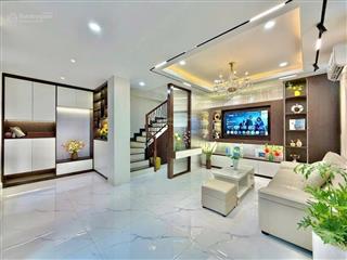 Sở hữu nhà ngay trung tâm thủ đức gần vincom, hoàng diệu 2, dt 110m2 chỉ 7.5 tỷ